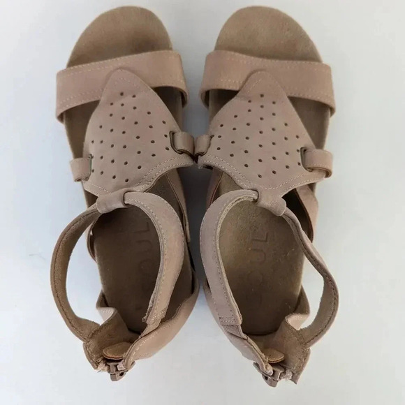 Natural Soul Avonlee Gladiator Sandal - 6.5 - Picture 6 of 8